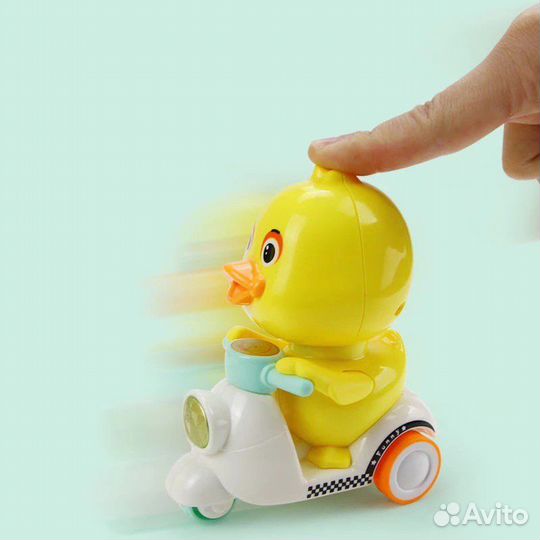 Новая игрушка утка