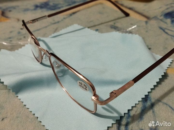Очки +0, 75 новые, лёгкие тонкие стекла