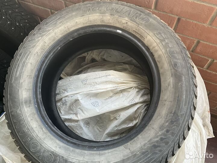 Yokohama Ice Guard Stud IG55 235/65 R17 108T