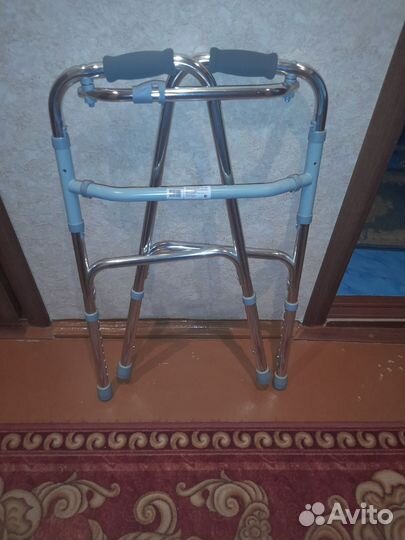 Ходунки для пожилых людей и инвалидов