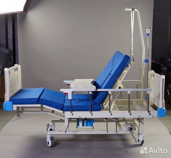 Медицинская кровать для лежачих больных