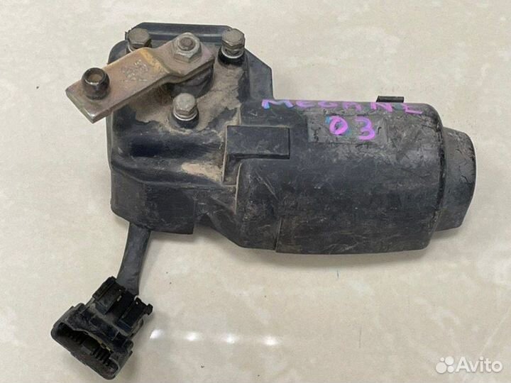 Мотор стеклоочистителя Renault Megane 2003