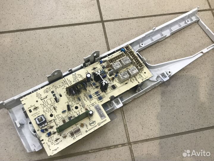 Панель управления стиральной машины Indesit с плат