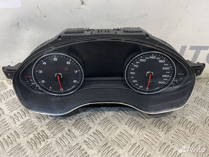 Панель приборов Audi A7