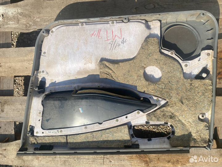 Обшивка двери передняя левая Chevrolet Lacetti