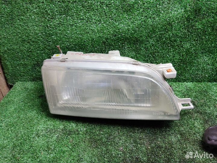 Фара правая Toyota Corolla, VII (E100) 1994