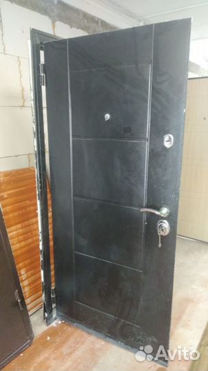 Утепленные входные двери б/у