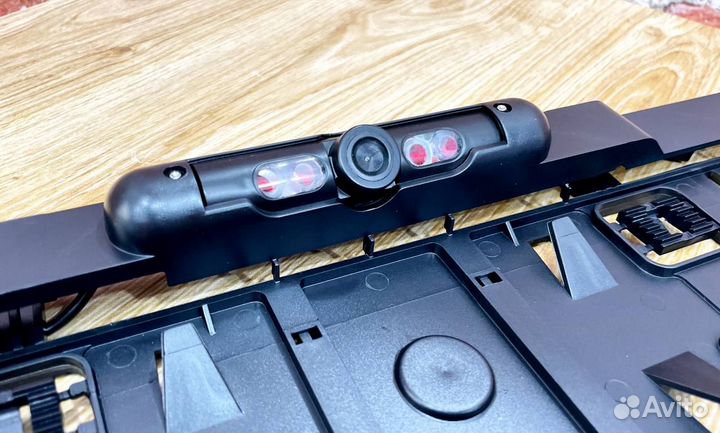 Рамка для номера с камерой