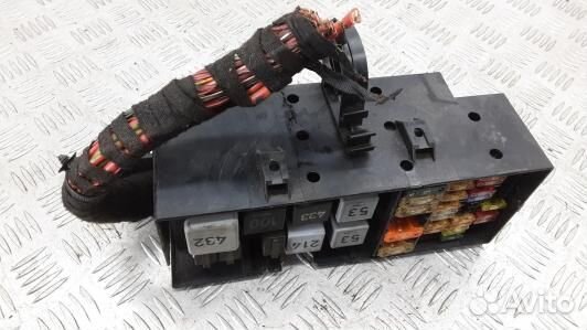 Блок предохранителей volkswagen phaeton 1 (96S01M1