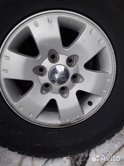 Диски литые r16 на мицубиси паджеро 3.4шт