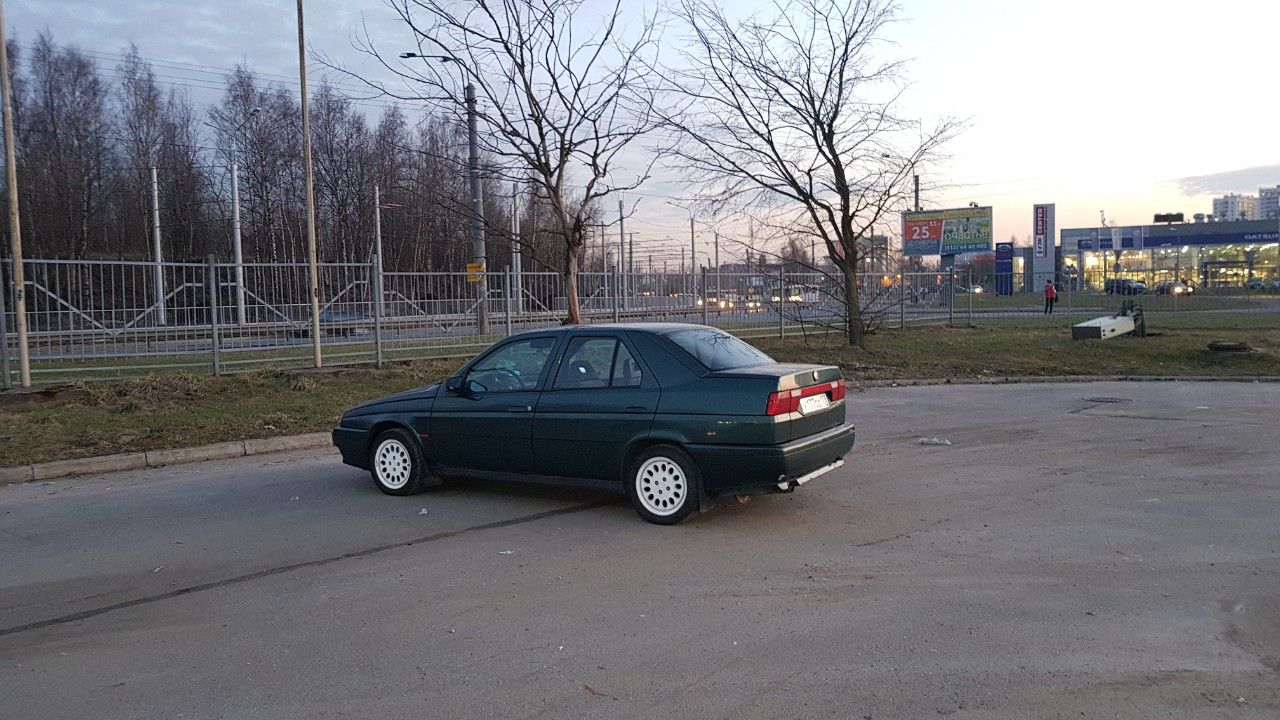 Alfa Romeo 155