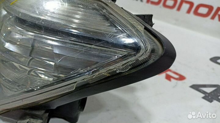 Фара головного света левая б/у для Toyota RAV4 (81