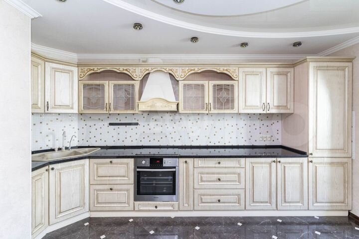 3-к. квартира, 101,8 м², 5/5 эт.