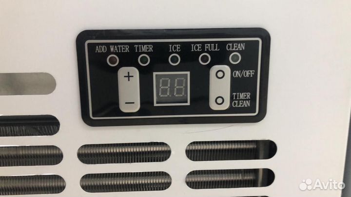 Льдогенератор cooleq IC-65 кубики