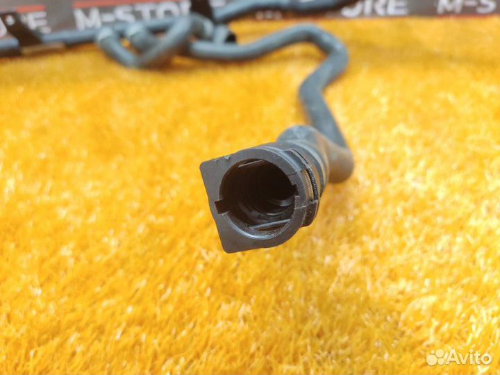 Патрубок системы охлаждения Bmw 3-Series E92