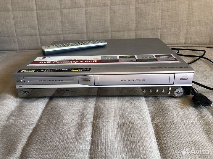 Комбо DVD/VHS рекордер LG DVR578X