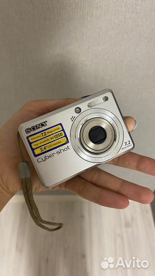 Компактный фотоаппарат sony