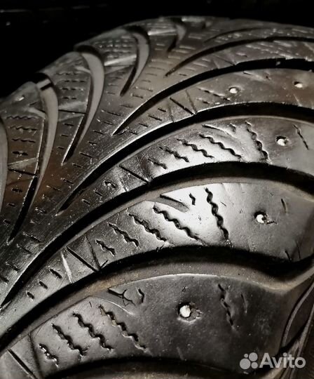 Sava Eskimo Stud 205/65 R15