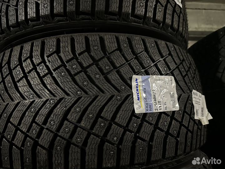 Michelin X-Ice North 4 SUV 295/40 R21 111T