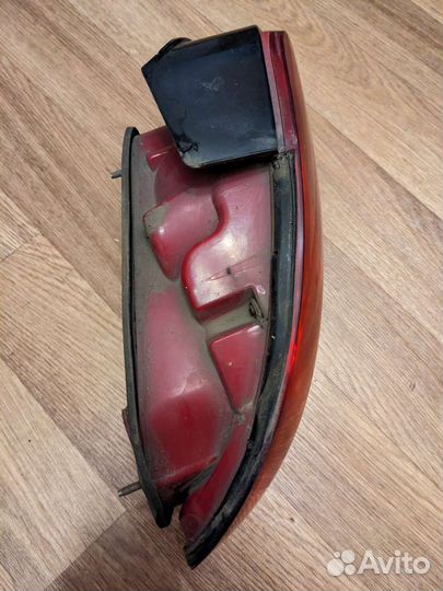 Задний левый фонарь Hyundai Sonata IV EF