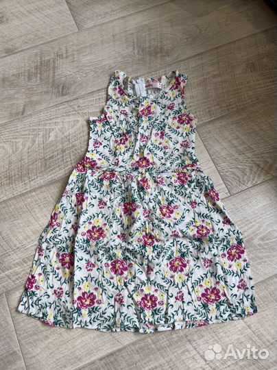 Одежда для девочки 140 см