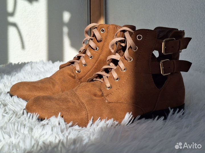 Ботинки женские 39-40