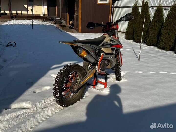 Мотоцикл GR 8 z300l 2t