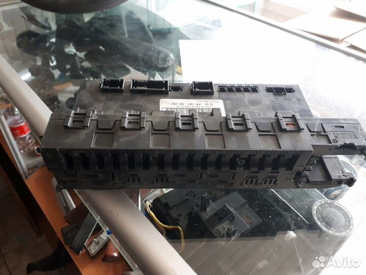 Блок предохронителей SAM блок камфорта задний мерс