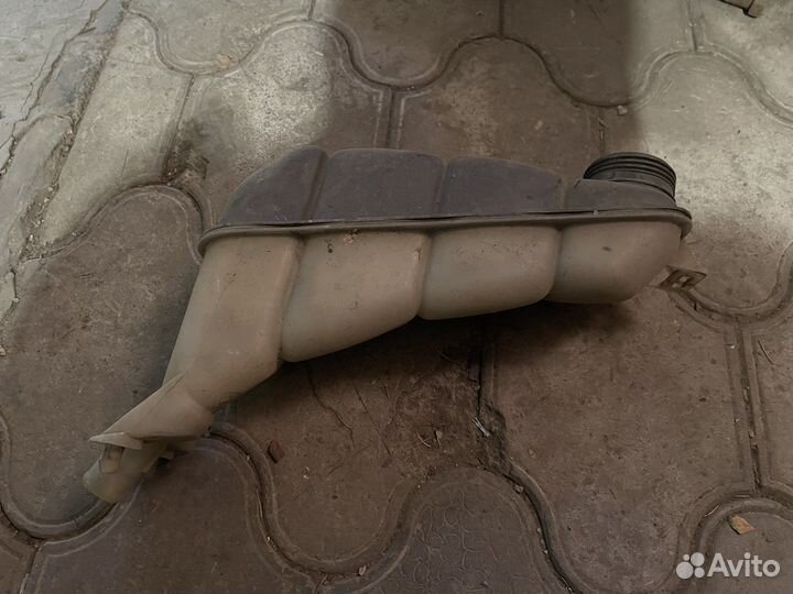 Расширительный бачок Mercedes W210