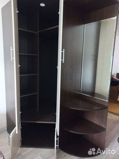 Продам угловой шкаф + стеллаж с зеркалом