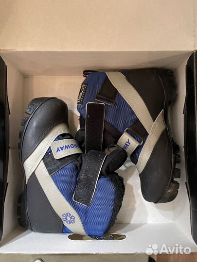 Лыжные ботинки р35