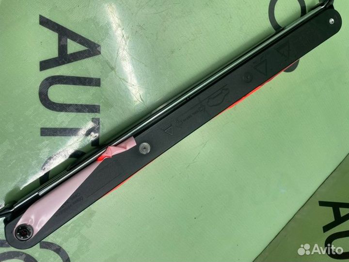 Знак аварийной остановки Volkswagen Touareg 7L