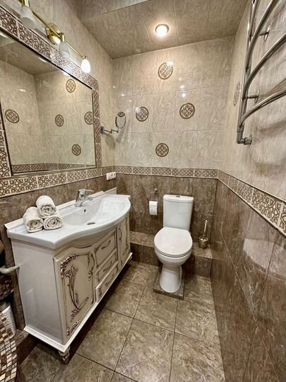 3-к. квартира, 90 м², 2/19 эт.