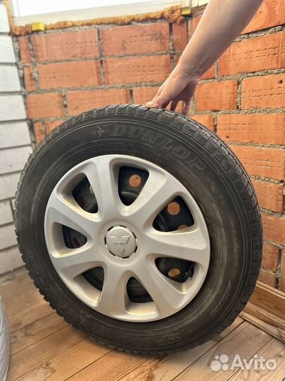 Dunlop SP Winter Ice 07 215/65 R16