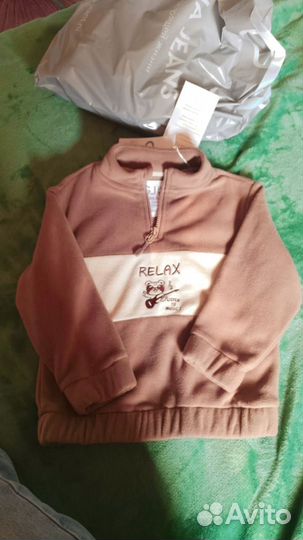 Детские вещи и игрушки много