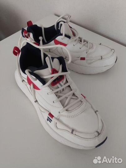 Кроссовки Fila р.34/35