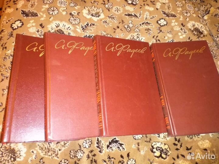 Фадеев, Островский, Шолохов, Троепольский и др