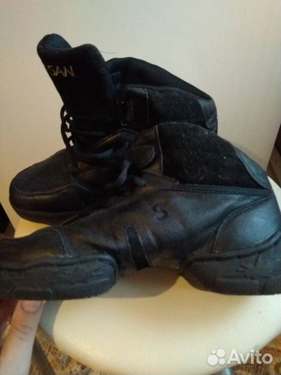 Танцевальные кроссовки 37 р