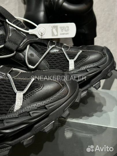 Balenciaga Men’s Hike Sneaker In Black