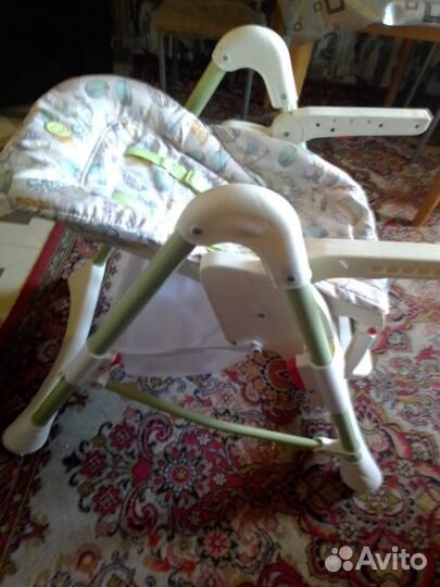 Стульчик для кормления Happy Baby