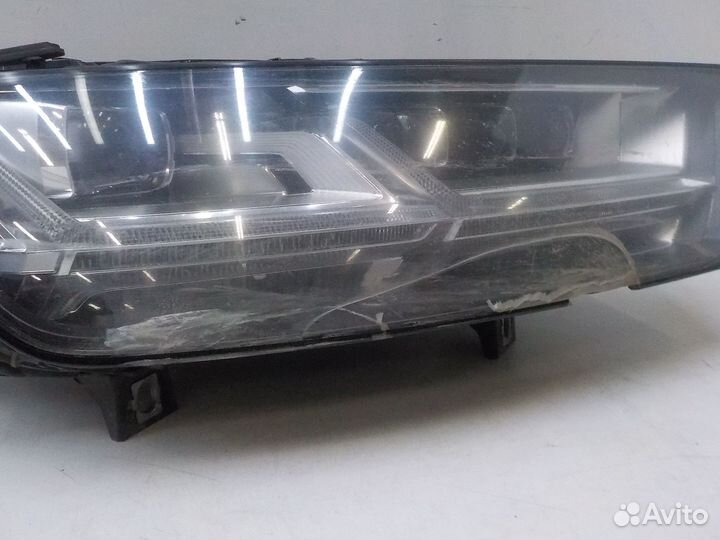 Фара правая на Audi Q7