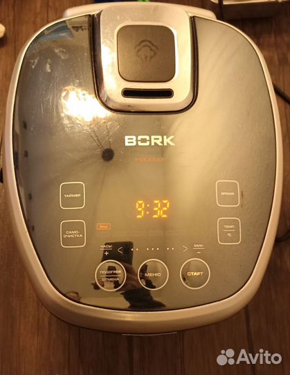 Мультиварка bork u400