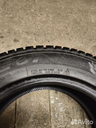 Dunlop Grandtrek Ice 02 215/55 R16 97