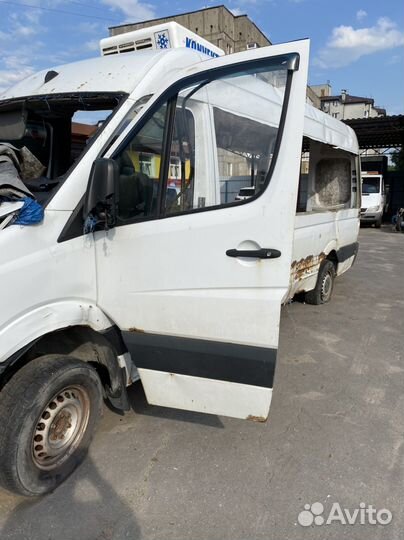 Передняя левая дверь Mercedes Sprinter 906