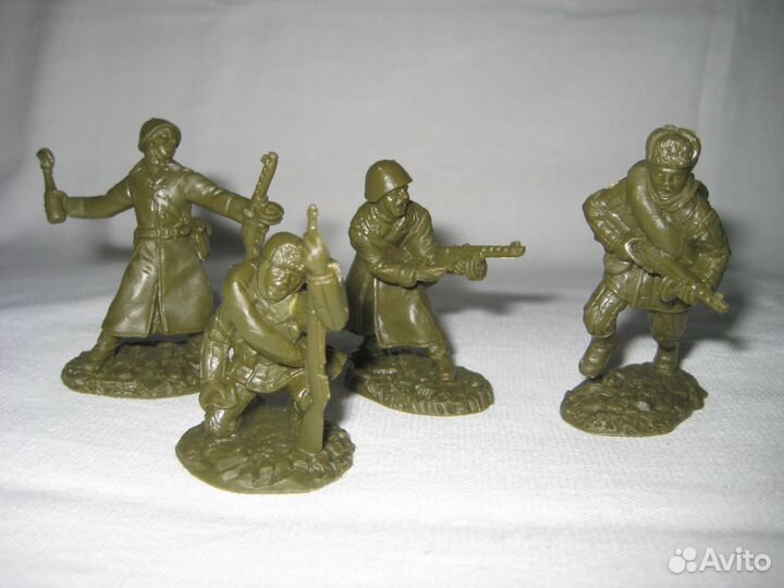 Солдатики-фигурки 