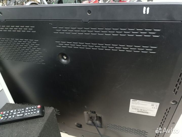 Телевизор Samsung Slim Fit TV