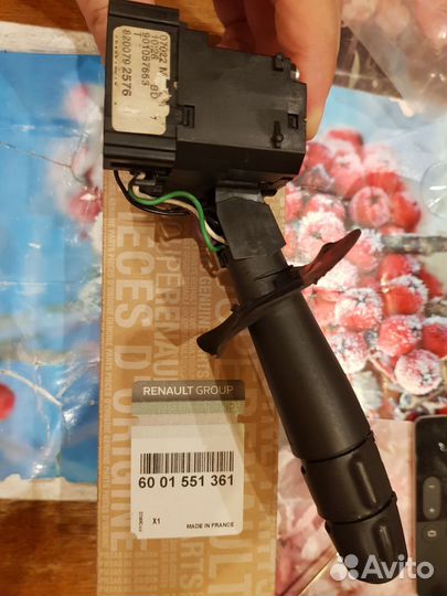 Переключатель подрулевой Renault Logan 1