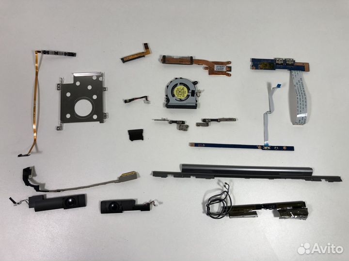 Samsung NP530U3B на запчасти