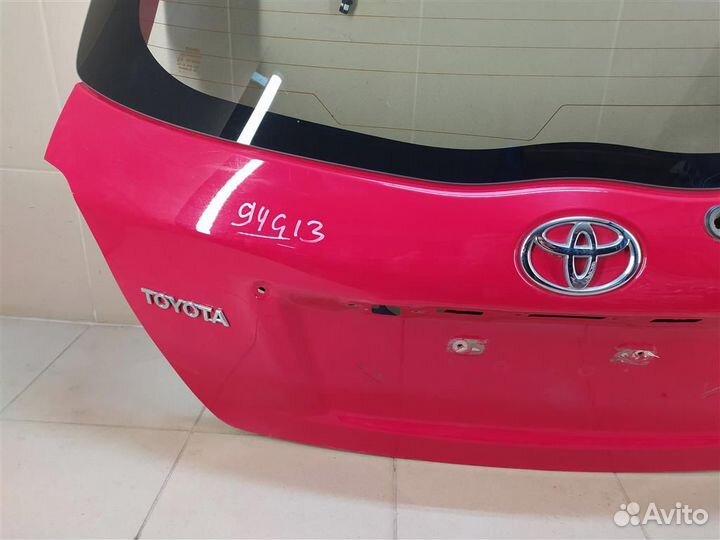 Крышка багажника Toyota Yaris P13 2015
