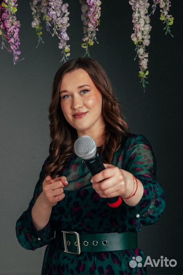 Ведущая (тамада) на свадьбу, юбилей, корпоратив